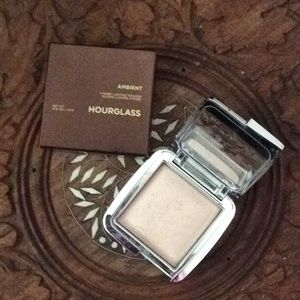 Hourglass Ambient Strobe Lighting Powder